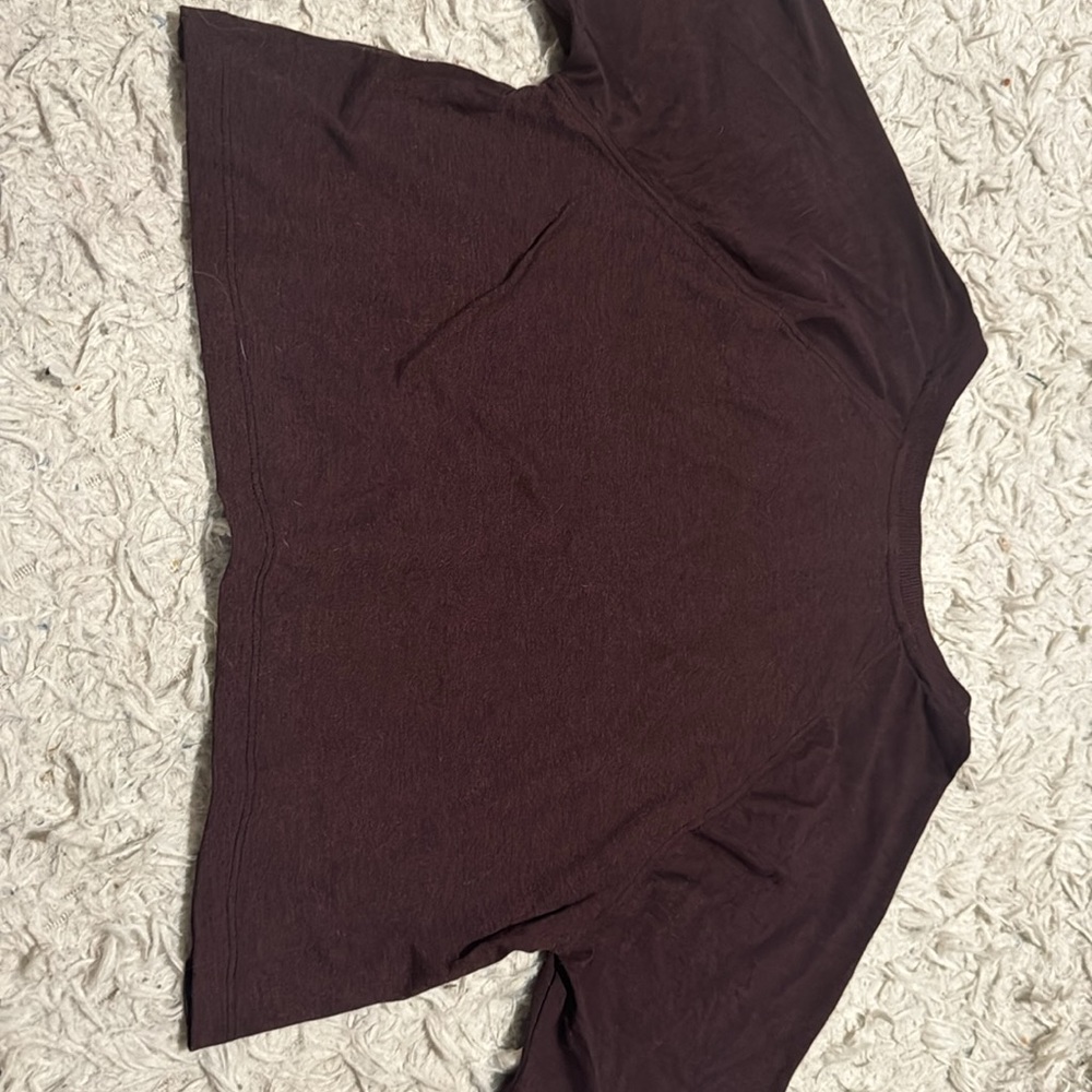Fabletics copped tee - Picture 2 of 3